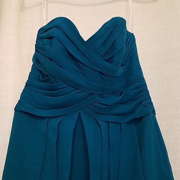 Dress - Picture 2 of 4